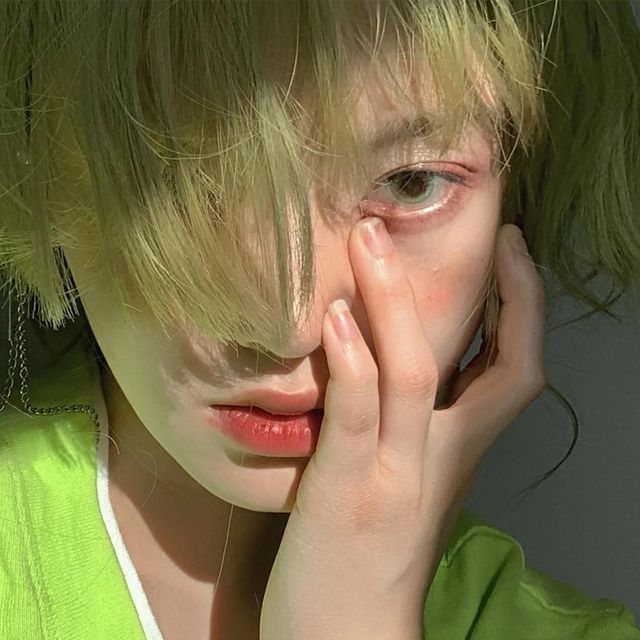 Jellyfish-Short Full Wig
