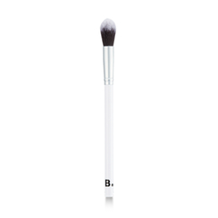 BANILA CO - b by banila Highlighter Brush 1pc BANILA CO - b by banila Highlighter Brush 1pc