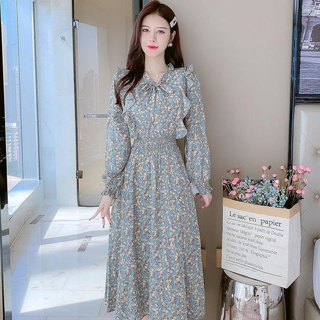 Wholesale women's Fit and Flare lace chiffon long sleeve dress midi dress  with wide hem From m.alibaba.com