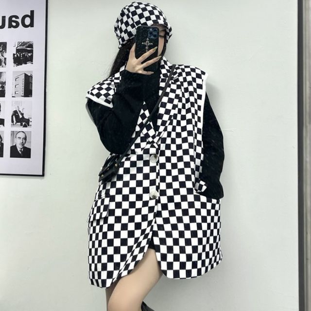 Sevilla-Single-Breasted Checkered Vest