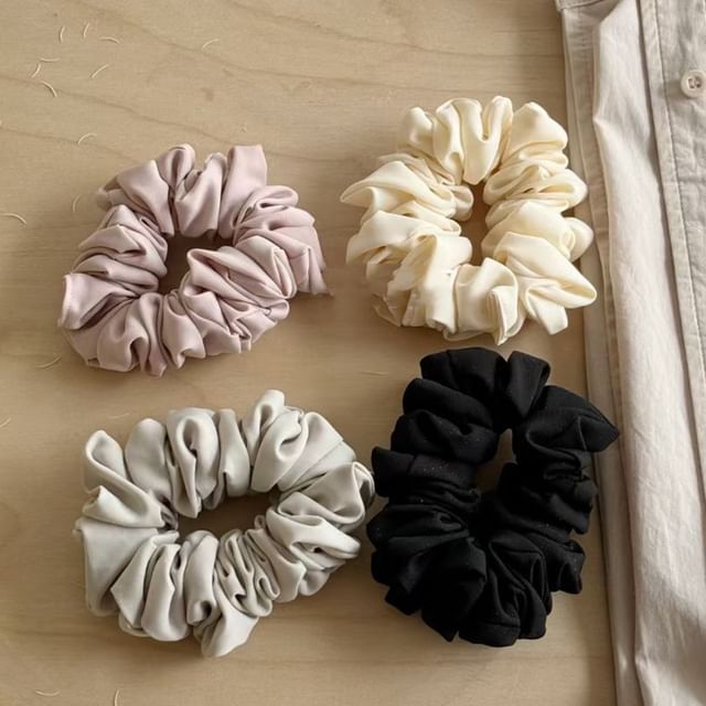enthice-Plain Ruched Scrunchie