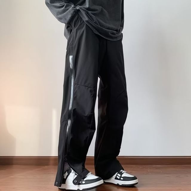 Macho-Mid Rise Plain Zip Slit Loose Fit Pants
