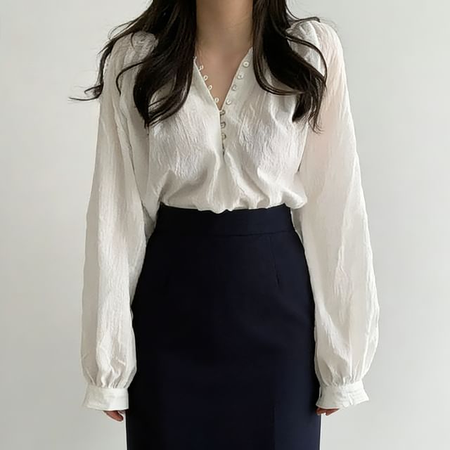 Happo-L Long-Sleeve Henley Plain Blouse