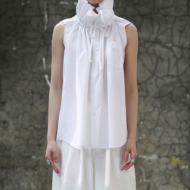 SIMPLE BLACK-Sleeveless Stand Collar Drawstring Pocket Front Shirt