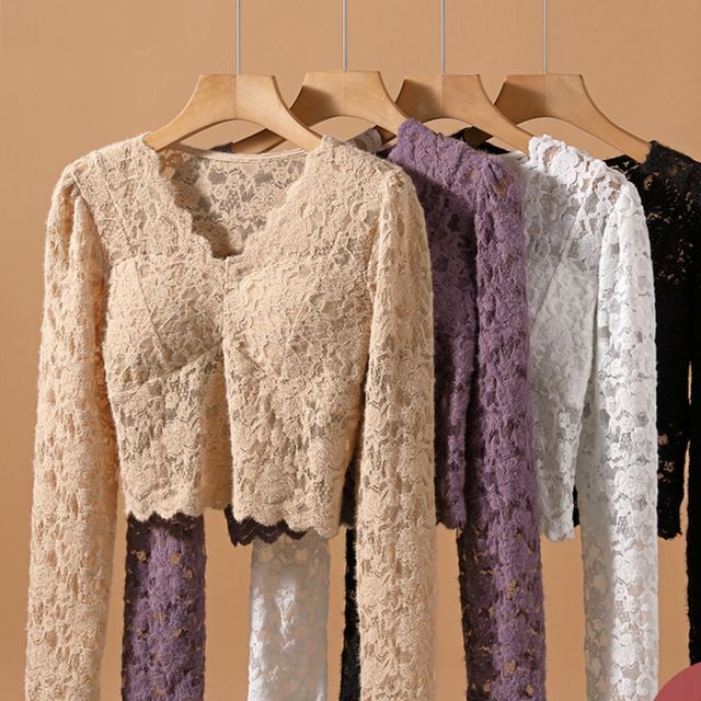 Essere-Long-Sleeve V-Neck Fleece-Lined Lace Blouse
