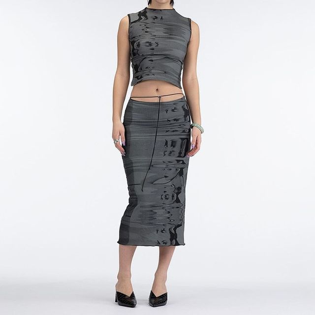 Oonnukal-Print Crop Tank Top Midi Pencil Skirt