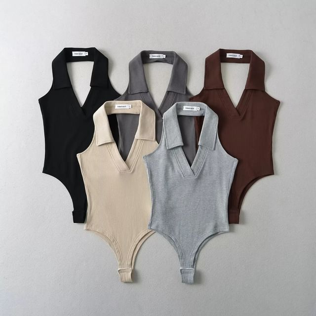 Asiris-Halter V-Neck Collared Plain Ribbed Open Back Bodysuit Top