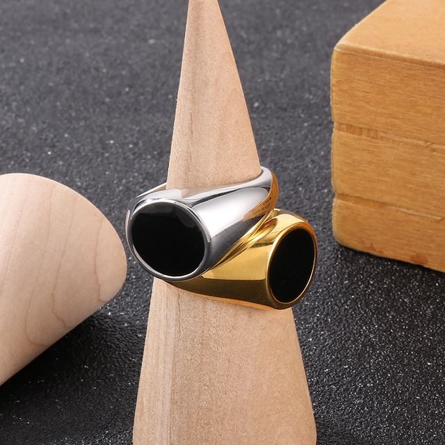 Tenri-Plain Signet Ring
