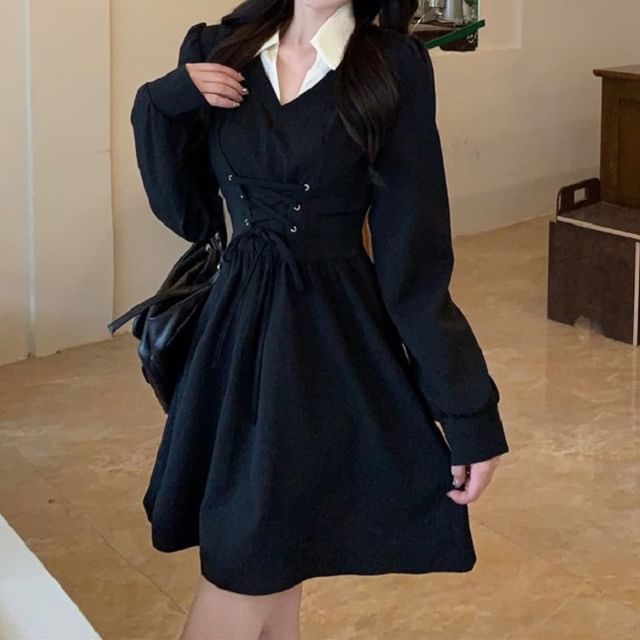 Cloud Nine-Zweiteiliges Mini-A-Linien-Kleid zum Schnüren mit Puffärmeln und kontrastierendem Kragen