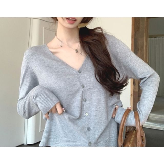 Gilmort-V-Neck Plain Cardigan