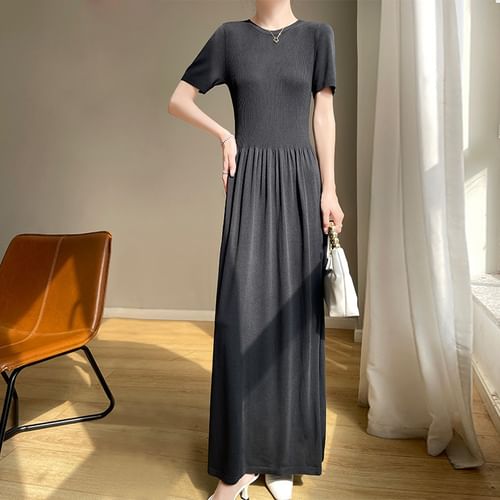 Gistinty - Short-Sleeve Round Neck Maxi A-Line Dress | YesStyle