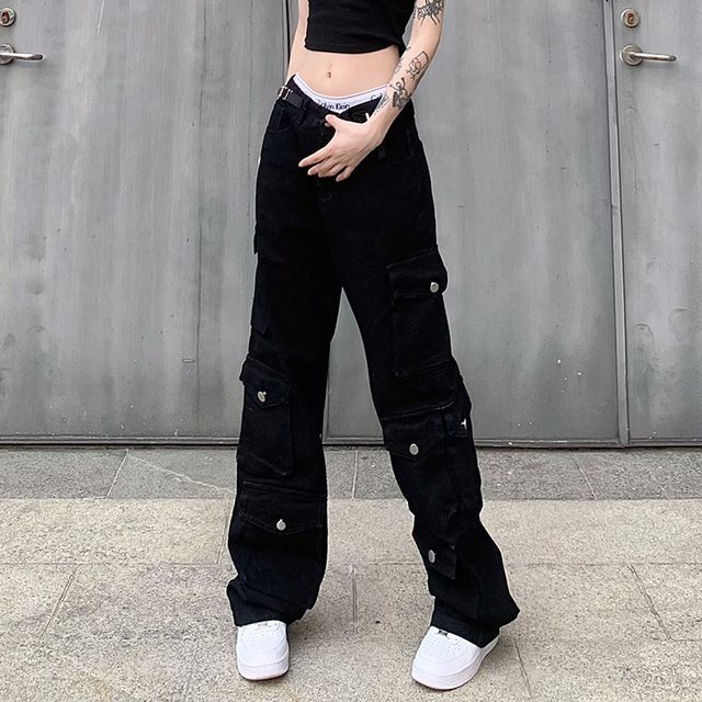 Trisica - Low Waist Flared Cargo Pants