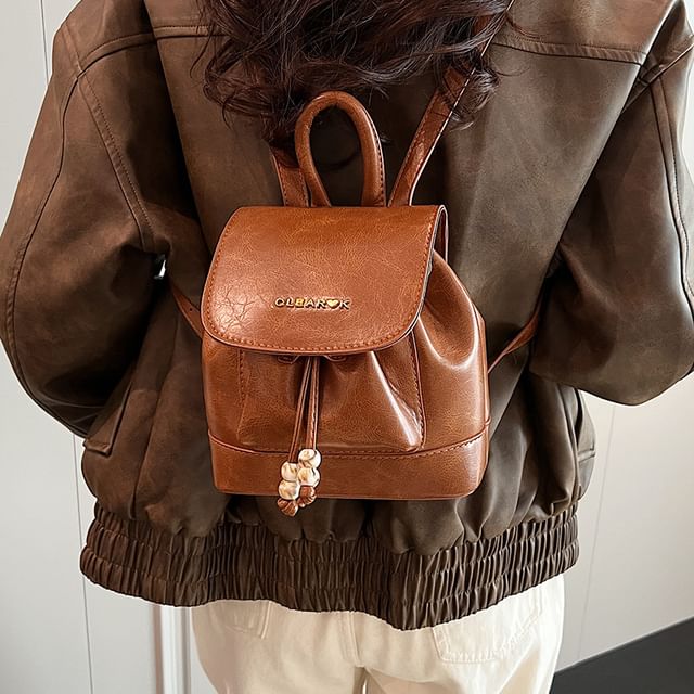 dr martens leather satchel backpack Dr. Box Model:STIN862MHFS collar-charm-tag DAIWA Spin Cast fishing Pocket and strap on