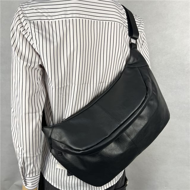 BagBuzz-Simple Plain Crossbody Bag