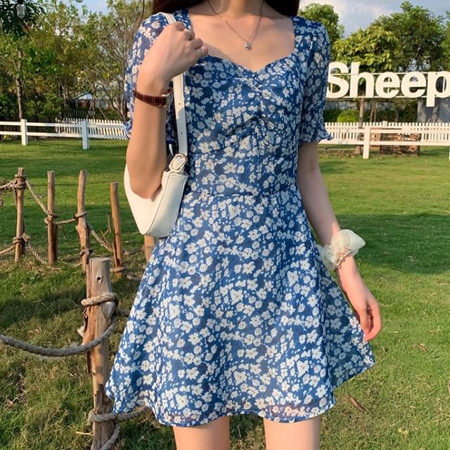 Ashlee - Short-Sleeve Floral Print A-Line Mini Dress | YesStyle