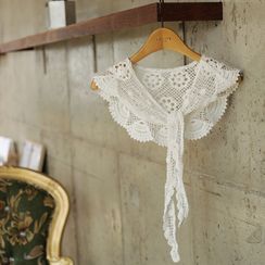 Lemite - Self-Tie Lace Cape Lemite - Self-Tie Lace Cape