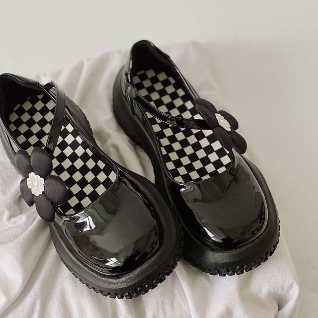 Queen Zoo Platform Mary Jane Shoes YesStyle