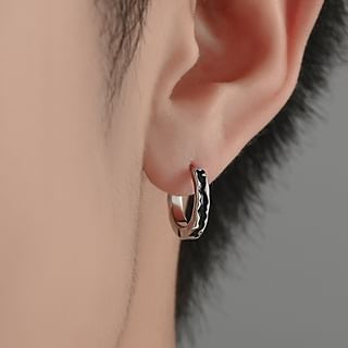 Lilafey-Two Tone Huggie Earring
