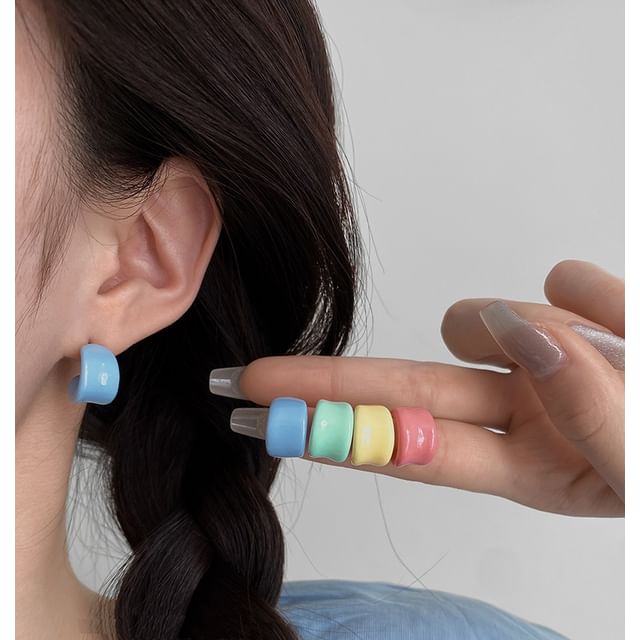 Jael-Plain Enamel Open Hoop Earring