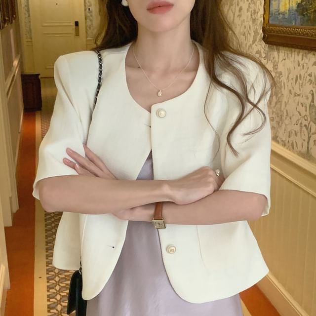 Jesong-Short Sleeve Round Neck Plain Single Breasted Blazer