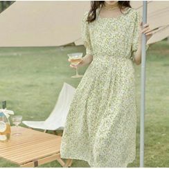 Shinobu - Short-Sleeve Floral Midi Dress