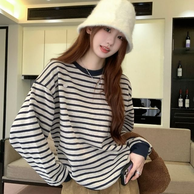 Closette-Round Neck Striped Pullover