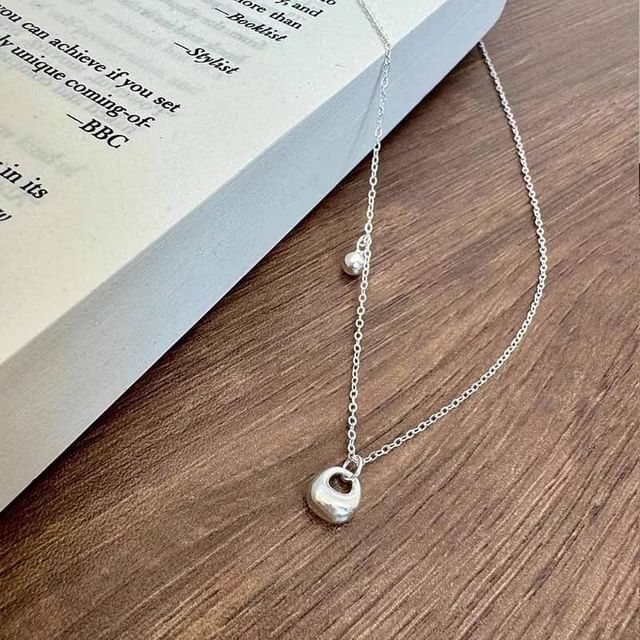 Seirios-Glossy Pendant Necklace