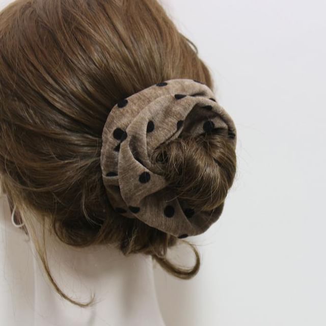 Ordinario-Dotted Scrunchie