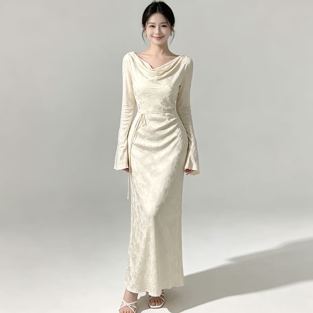 Strawolf-Long-Sleeve V-Neck Maxi Sheath Dress
