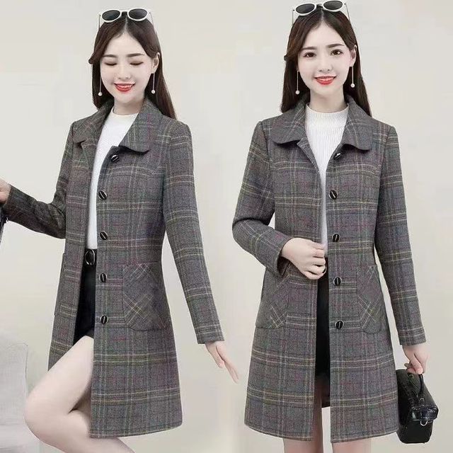Everose-Collared Plaid Button Coat