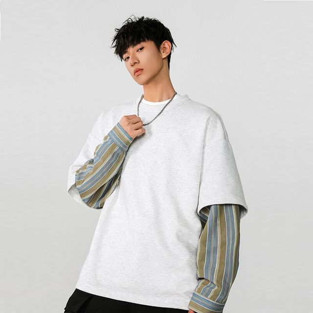 Koiyua-Mock Two-Piece Crew Neck Striped Panel Sweatshirt