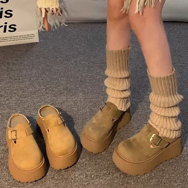 Asterisk-Platform Plain Buckled Mules