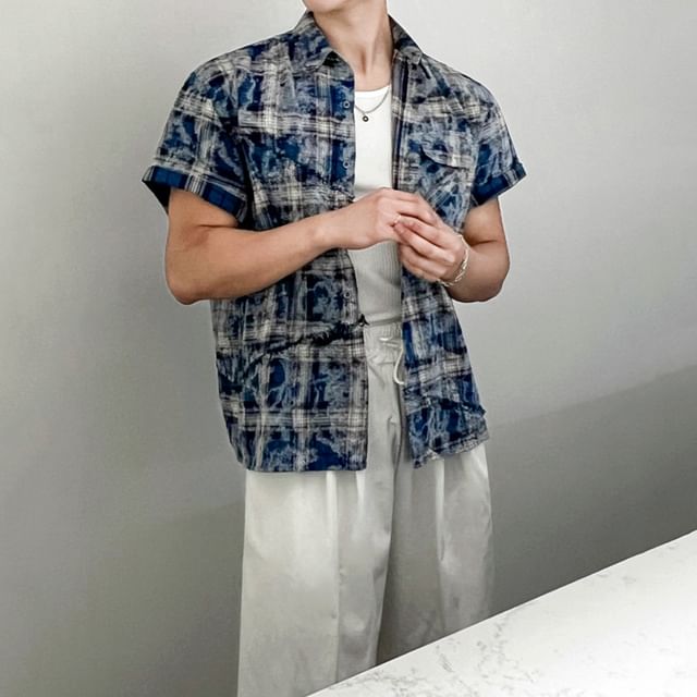 MRCYC-Elbow-Sleeve Plaid Button-Up Shirt