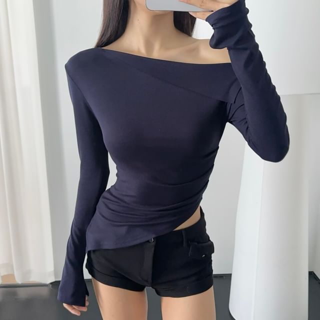 Hollahop-Long-Sleeve Off Shoulder Asymmetrical Plain Top