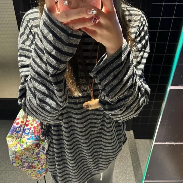 Essere-Long-Sleeve Crew Neck Striped Oversized Tee