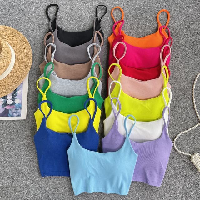 Lucuna-Scoop Neck Spaghetti Strap Plain Crop Cami Top