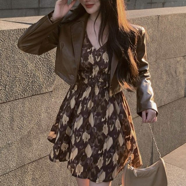 PokkaMoma Long-Sleeve V-Neck Floral Mini A-Line Dress Plain