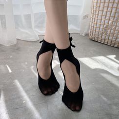 FlorSwallow - Ballet Socks with Ankle Tie FlorSwallow - Ballet Socks with Ankle Tie