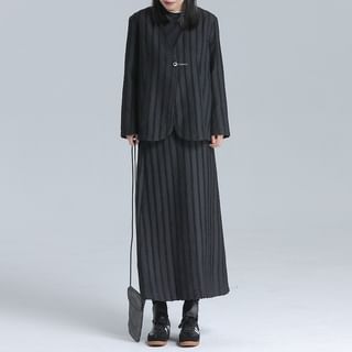 SIMPLE BLACK Set Striped Single Button Blazer + High Waist Maxi Straight Skirt