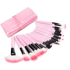 Brushup - Set of 32: Makeup Brushes + Bag
