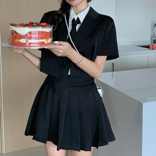 SUGARUS Short-Sleeve Cropped Blazer Plain Shirt Tie Mini