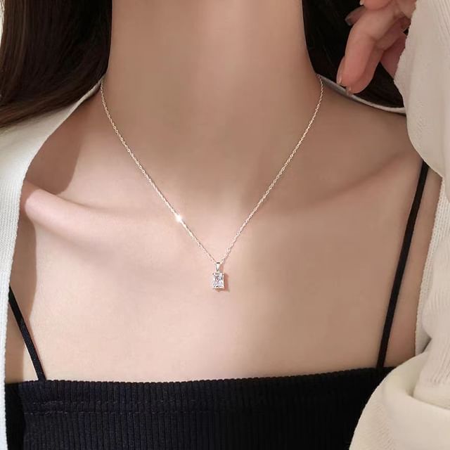 Gaya-Rhinestone Necklace