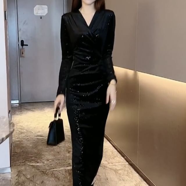 Lucuna - Long-Sleeve V-Neck Glitter Ruched Velvet Midi Sheath Dress |  YesStyle