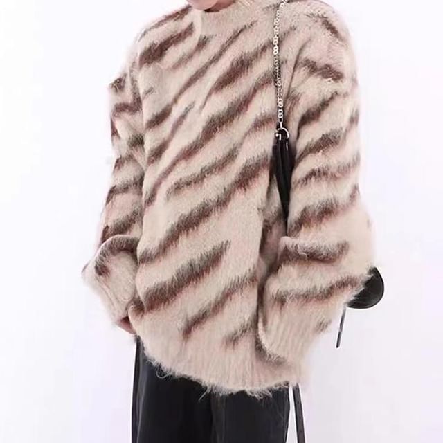 Ateso-Crew Neck Zebra Print Sweater