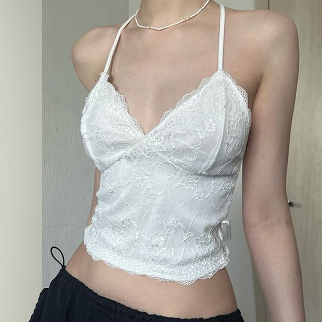 Amyway-Halter V-Neck Open Back Lace Crop Top