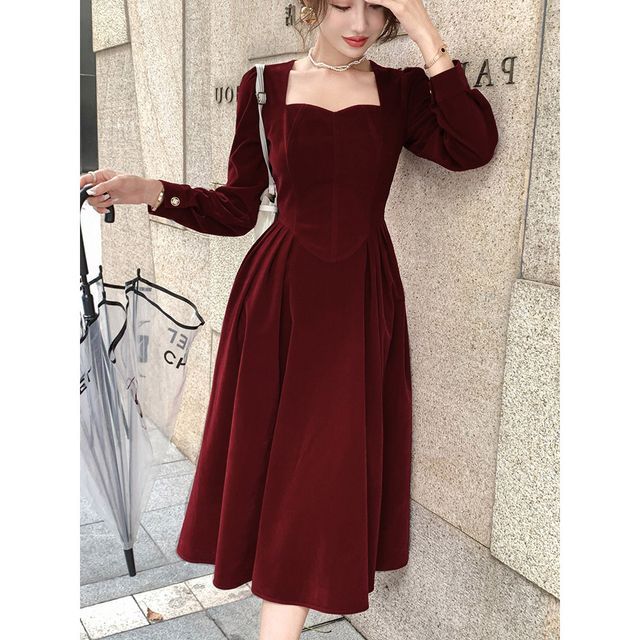 closetaine - Long-Sleeve Sweetheart-Neckline Midi A-Line Velvet Dress |  YesStyle