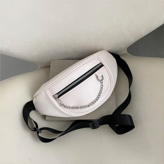 Indenis-Chain Detail Sling Bag