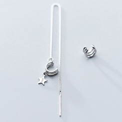 A’ROCH - 925 Sterling Silver Non-Matching Star Cuff and Threader Earrings A’ROCH - 925 Sterling Silver Non-Matching Star Cuff and Threader Earrings