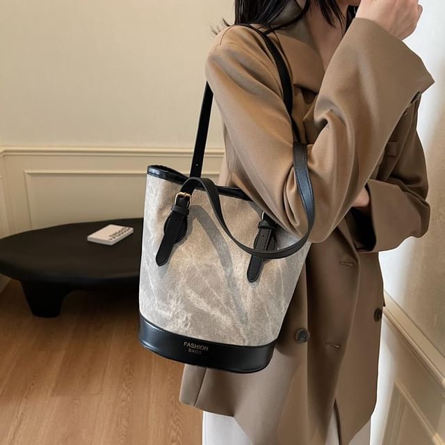 Indenis-Marble Faux Leather Shoulder Bag