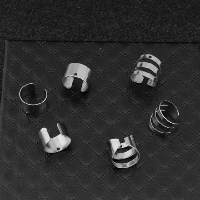 Juanitro-Ear Cuff